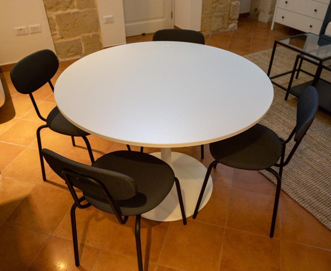 Palazzo Della Contessa - Suites & Breakfast Λέτσε Εξωτερικό φωτογραφία